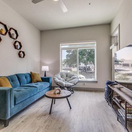 Lush Downtown Condo On Riverwalk W King Ste, Free Parking, Pet Friendly, Centrally Located On Riverwalk سان أنطونيو المظهر الخارجي الصورة