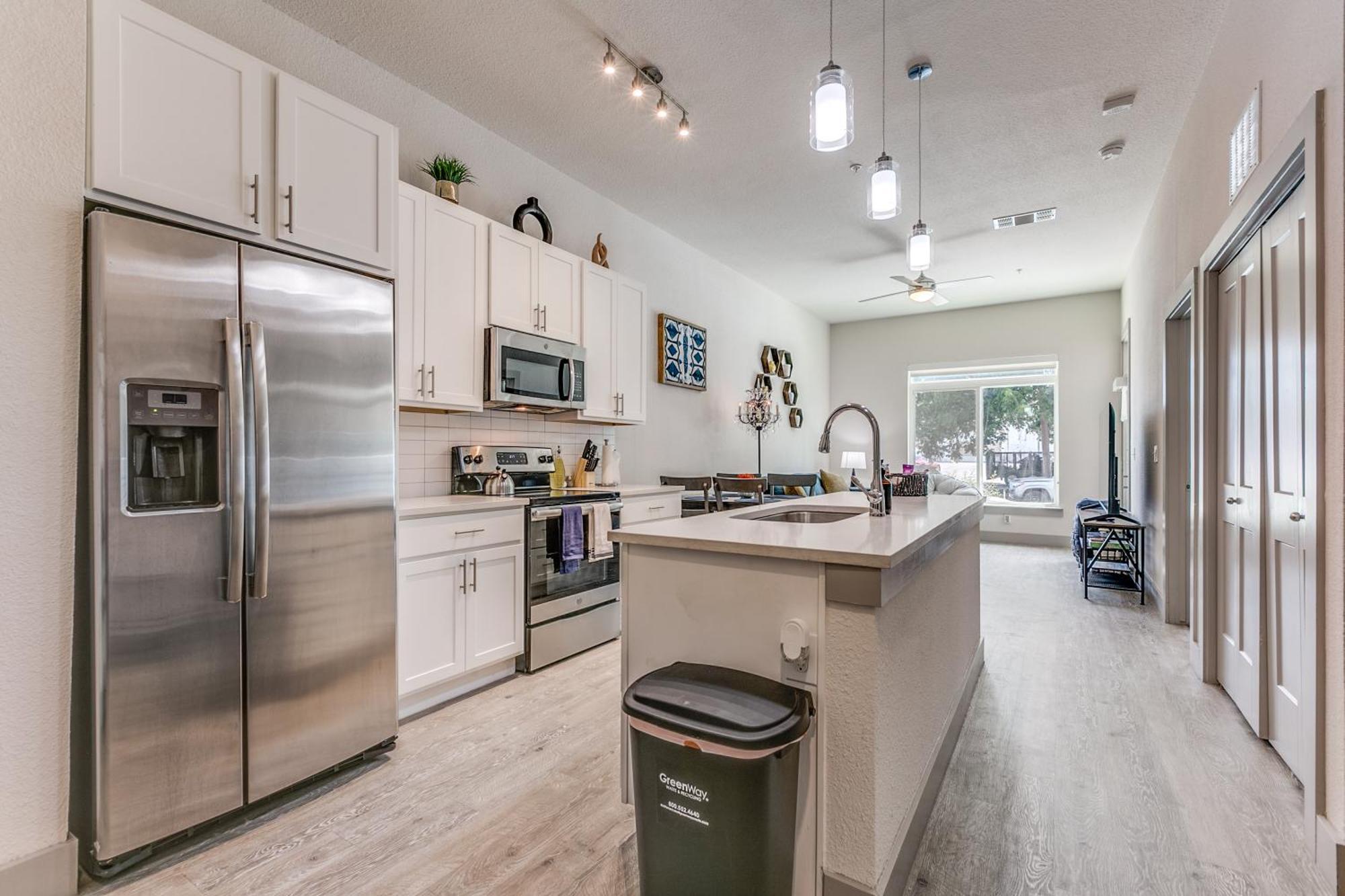 Lush Downtown Condo On Riverwalk W King Ste, Free Parking, Pet Friendly, Centrally Located On Riverwalk سان أنطونيو المظهر الخارجي الصورة